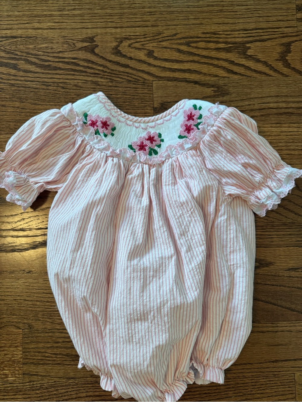 Little bear smocks Striped magnolia Embroidered smocked Romper